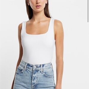 Body Contour High Compression
Square Neck Bodysuit